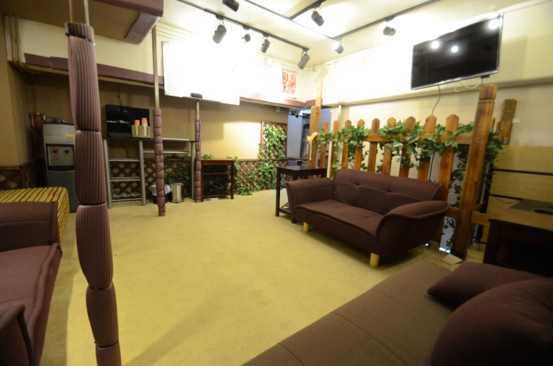 Temporary office/short-term and long-term exhibition space62863163896065113
