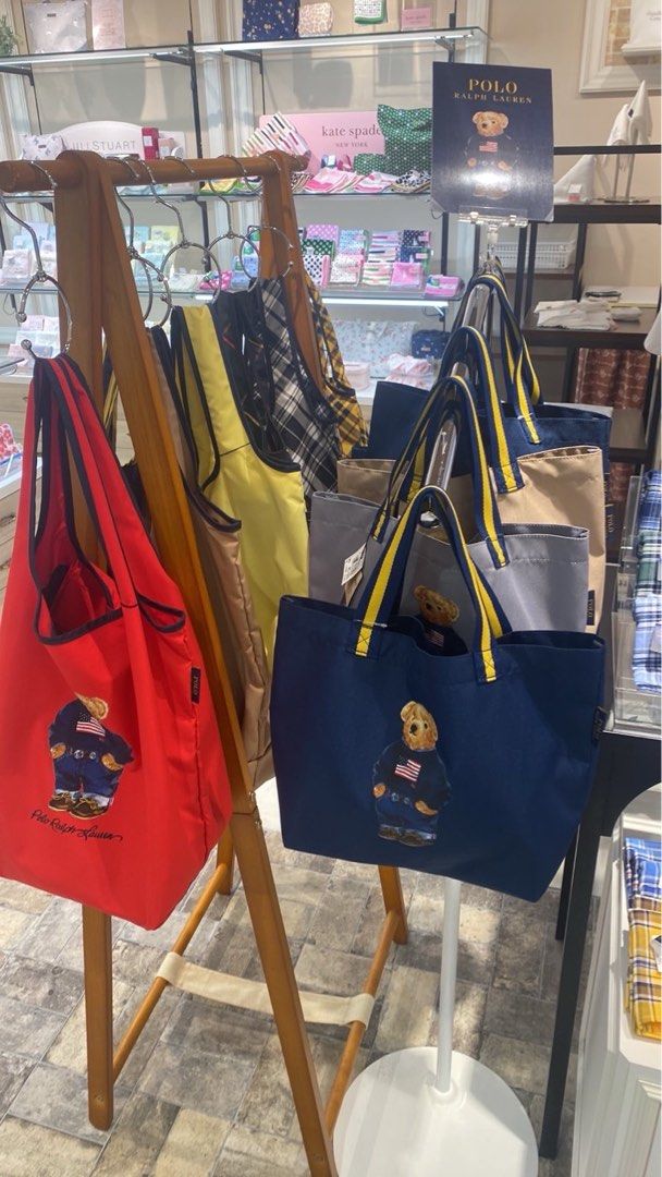 💯Authentic Ralph Lauren Eco bag (Category: Luxury Bags & Wallets) located in Quezon City. Submitted by outlet18 (Listing ID 1350637983, Image 2). Description: few pieces available.