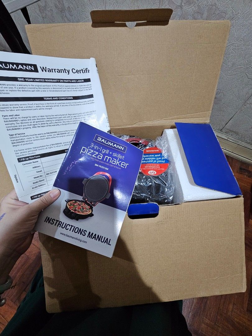 Baumann 3in1 grill + skillet pizza maker (Category: BBQ, Grills & Hotpots) located in Quezon City. Submitted by nicollen (Listing ID 1350570573, Image 3). Description: baumann 3in1 grill + skillset pizza maker brand new rfs: Got it as a gift, unused. Do not need it..