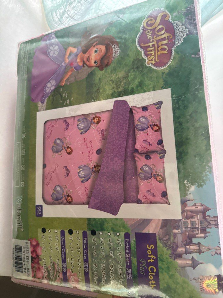Disney Sofia （分類：床具浴巾）位於 Hong Kong。 由 kckc.cy 提交（商品編號 1350604336，圖片 3）。簡介： 正版有雷射標籤，原價2000多。