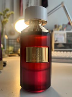 (Category: ) located in . Submitted by obsessedwithperfumes (Listing ID 1350576989, Image 1). Description: .