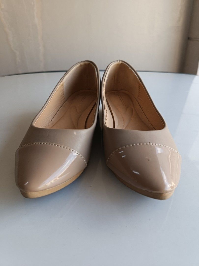 formal office event graduation flat shoes size 8 (Category: Flats & Sandals) located in Las Pinas. Submitted by sunflower.kids.ph (Listing ID 1350711110, Image 3). Description: Brand: Unlisted Size 8 worn 1-2x only.