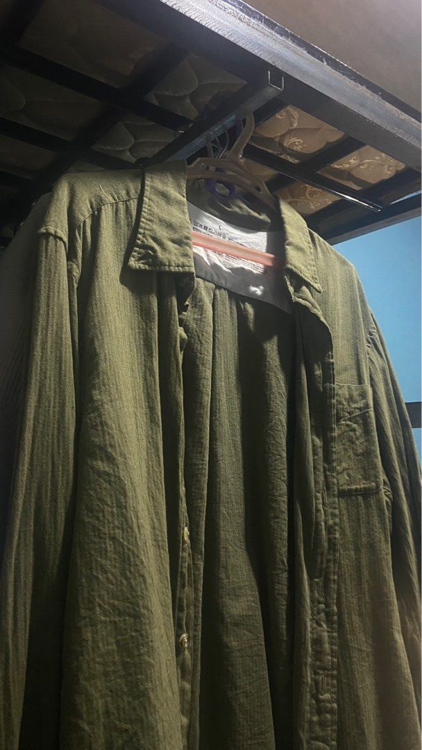 Green Flannel Overshirt (Category: Coats, Jackets and Outerwear) located in San Pablo. Submitted by asteryow (Listing ID 1350588735, Image 1). Description: Price is Negotiable All items are personally owned and well taken care of Color may be affected by lighting RFS: College funds.