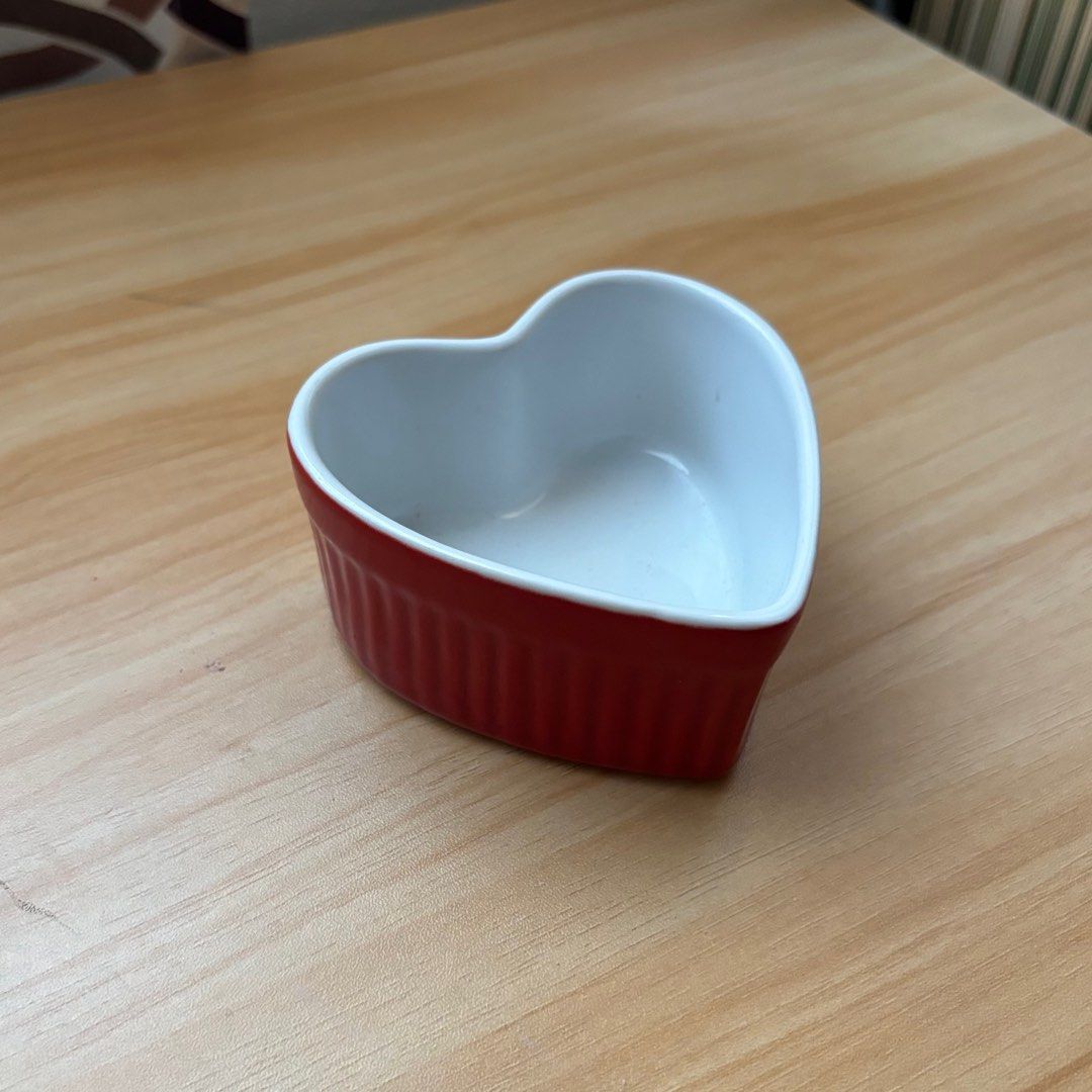 Heart shaped ceramic ramekin cup / trinket bowl (Category: Bakeware) located in Pateros City. Submitted by nextstaple (Listing ID 1350688852, Image 1). Description: .