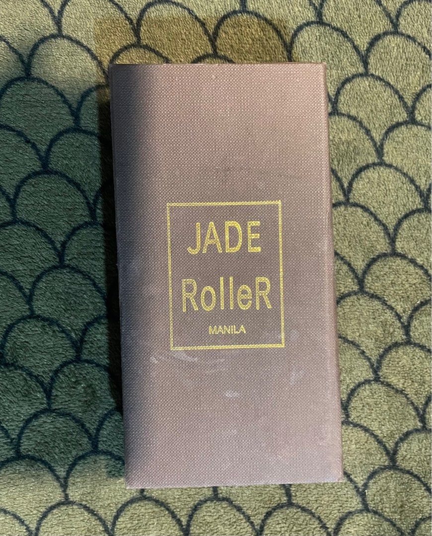 Jade roller manila (Category: Face Care) located in Cainta. Submitted by j.c.v_68 (Listing ID 1350665462, Image 2). Description: 100% original / authentic 💯 Used 1-2x only.