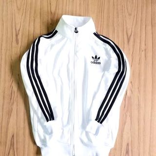 (Kategori: ) berada di . Dikirim oleh kumulunumbus.store (ID iklan 1350576644, Gambar 1). Deskripsi: .