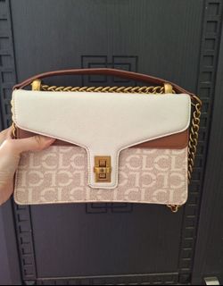 (Kategori: ) berada di . Dikirim oleh declutter.ditata (ID iklan 1350606201, Gambar 1). Deskripsi: .