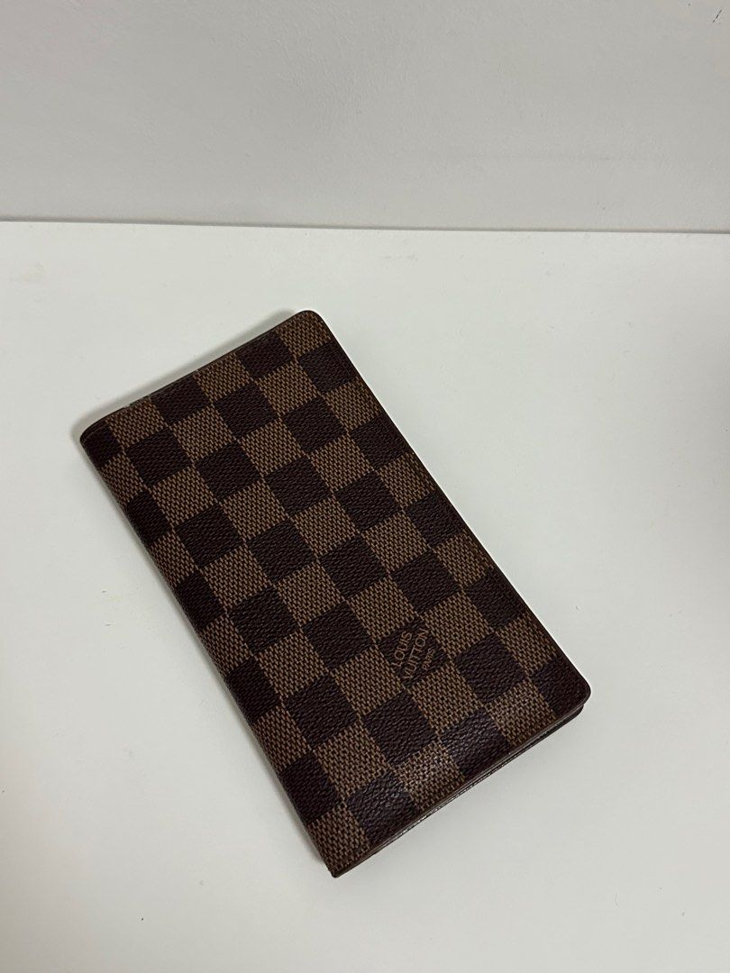 louis vuitton lv damier ebene medium bifold wallet (Category: Luxury Bags & Wallets) located in Bacoor. Submitted by cuprisan (Listing ID 1350675648, Image 1). Description: rfs: switched to card holders.