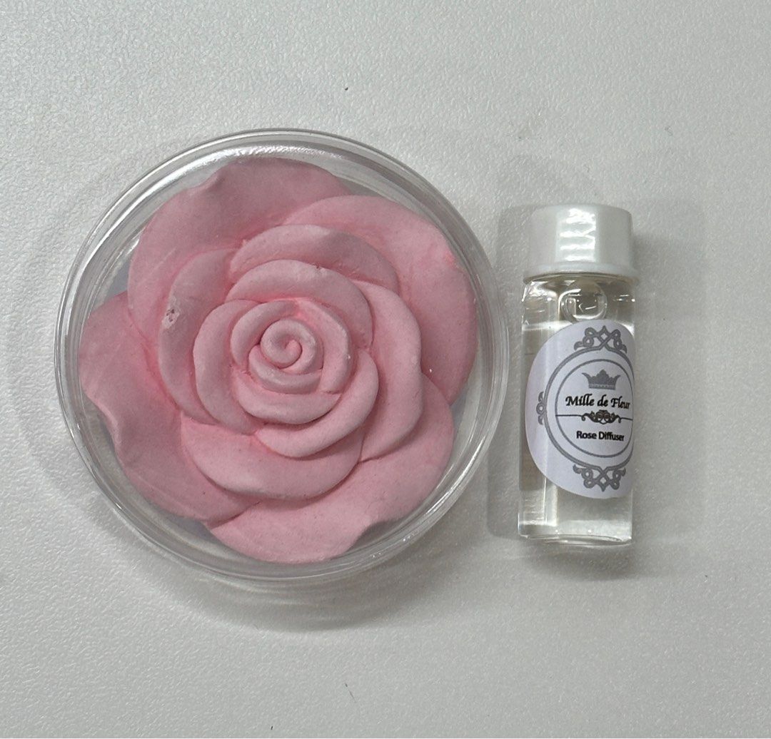 Mini Rose Diffuser (Category: Home Fragrance) located in Singapore. Submitted by justchel (Listing ID 1350640390, Image 1). Description: Got it as a gift but never got around to using it..