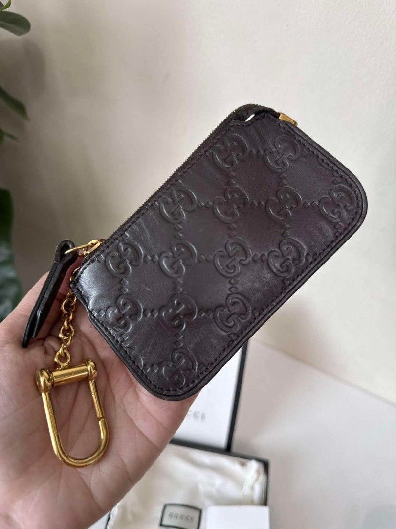 Original Gucci (Category: Luxury Bags & Wallets) located in Bulacan. Submitted by vintage_purge (Listing ID 1350612970, Image 3). Description: g u c c i 7500php ph onhand.