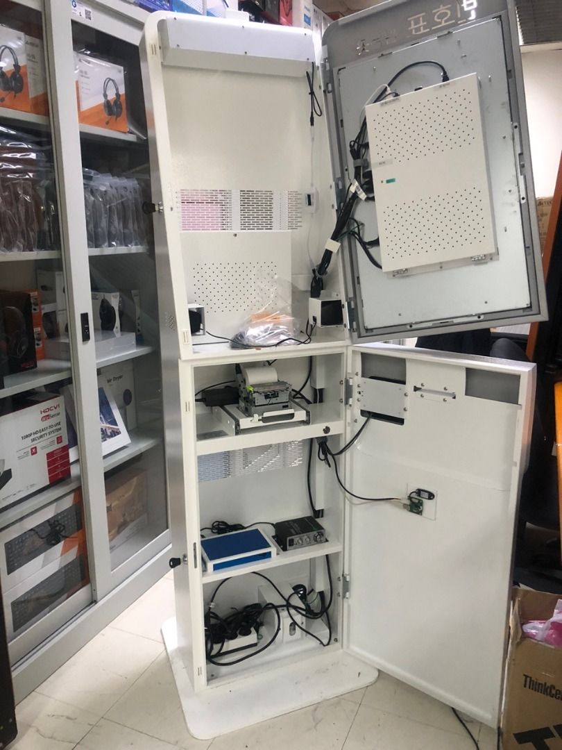 Promo sale kiosk machine (Category: Office & Business Technology) located in Quezon City. Submitted by michelleinnogen (Listing ID 1350628357, Image 3). Description: Kiosk Machine for Sale Specification: Processor: Intel Core i5 3400U Memory: 8GB DDR3 RAM Storage: 240GB SSD OS: Windows 10 Enterprise Screen: 27" Touch Screen LED Size: 173H x 46W x 28D cm Card Sensor Kiosk Thermal Printer 2 LAN Port .