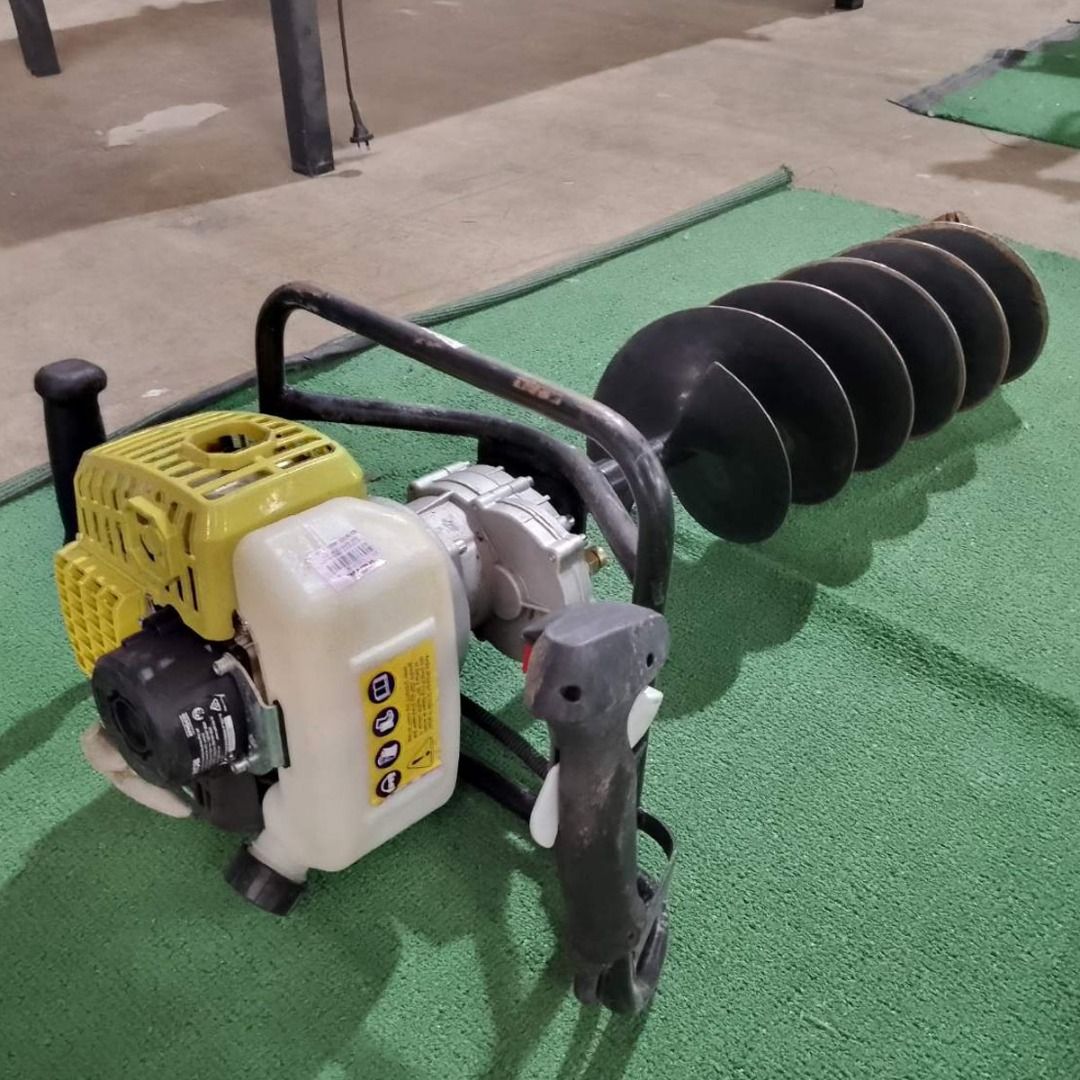 Ryobi Post Hole Digger 43CC 2 Stoke RPHD430 (Category: Construction Tools & Equipment) located in Paranaque City. Submitted by ivy69425 (Listing ID 1350559803, Image 1). Description: Brand: Ryobi Model: RPHD430 Condition: As-Is/Used/Working Power (cc) 43 Diameter (mm) 200 Drilling Depth (mm)1000.