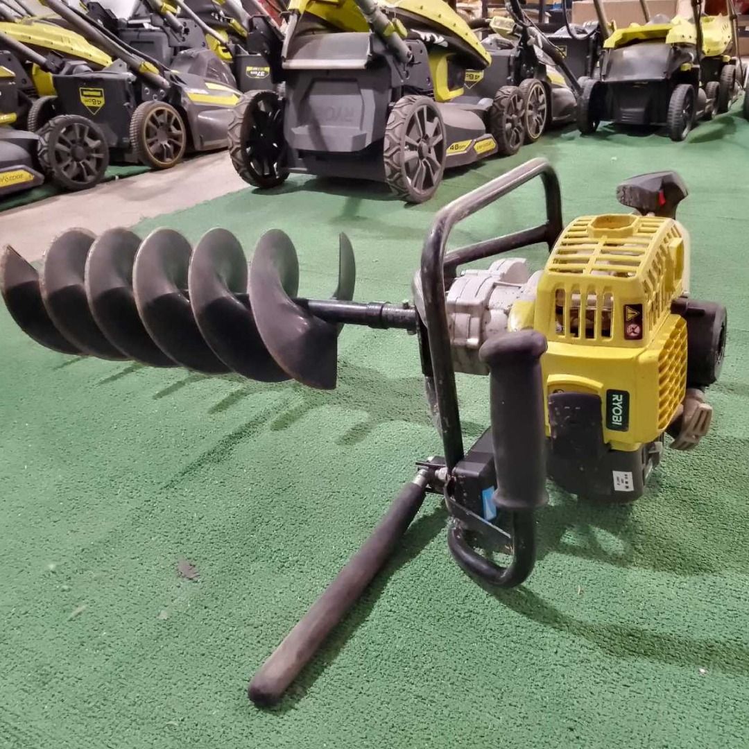 Ryobi Post Hole Digger 43CC 2 Stoke RPHD430 (Category: Construction Tools & Equipment) located in Paranaque City. Submitted by ivy69425 (Listing ID 1350559803, Image 2). Description: Brand: Ryobi Model: RPHD430 Condition: As-Is/Used/Working Power (cc) 43 Diameter (mm) 200 Drilling Depth (mm)1000.
