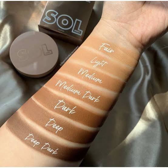 Sol Face & Body Bronzing Balm in Light (Category: Makeup) located in San Fernando. Submitted by avangelon (Listing ID 1350581660, Image 2). Description: swatched only. bought late 2024 for 900 pesos. rfs: raising funds for my cat's surgery.