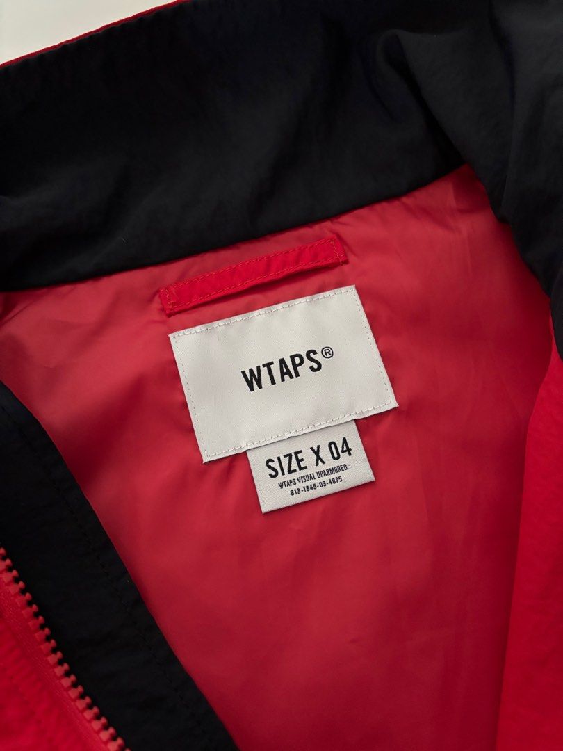 Wtaps B2 Jacket （分類：外套及戶外衣服）位於 Hong Kong。 由 layseeming 提交（商品編號 1350587367，圖片 3）。簡介： Wtaps B2 Jacket Color: Red/Black Size: XL (衫闊：77cm，衫長：74cm) 只接受 PayMe 或 轉數快付款 只用順豐速遞（運費到付）。