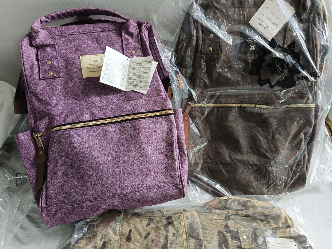 Backpack (Category: Backpacks) located in Singapore. Submitted by lxiangg (Listing ID 1352164730, Image 1). Description: no brand spacious reduced to clear height 39cm base 28x 14 cm material is good meet up at my convenience.