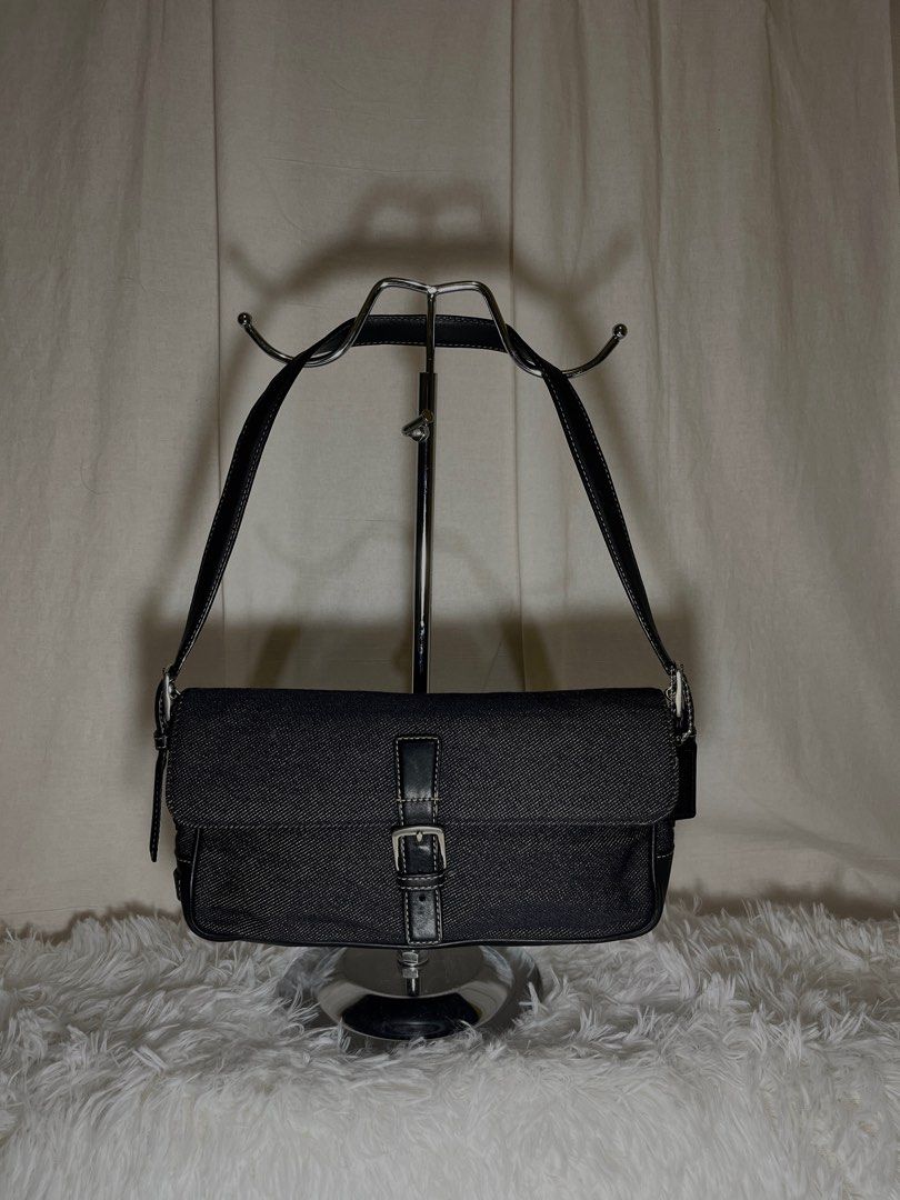 ♧ Coach Denim Baguette Pochette (Category: Luxury Bags & Wallets) located in Manila. Submitted by yagirlpj (Listing ID 1352291763, Image 1). Description: NO MAJOR FLAW/s.