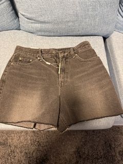 （分類：）位於 。 由 miabloom 提交（商品編號 1352276840，圖片 1）。簡介： 。