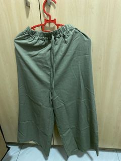 (Category: ) located in . Submitted by baan1 (Listing ID 1352333635, Image 1). Description: .