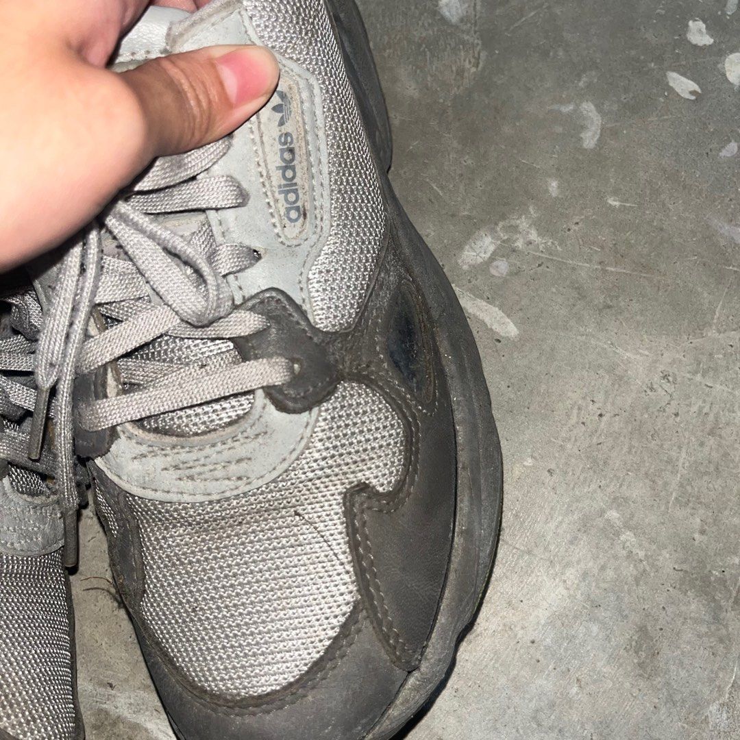 Adidas falcon (Category: Sneakers) located in Baguio. Submitted by depopruby (Listing ID 1352300162, Image 3). Description: UK - 4 US - 5 1/2 Issue - yung sa side po pacheck nalang sa pic di kasi nagagamit kaya may ganun na..