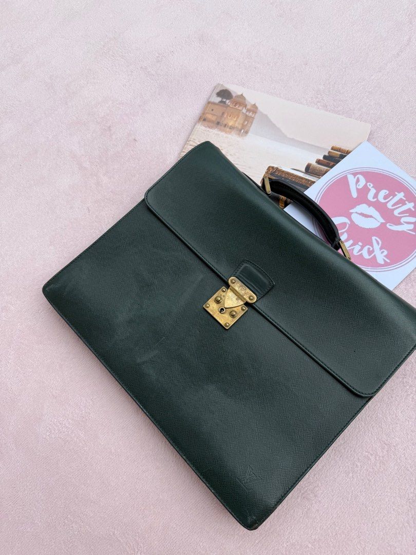 Authentic louis vuitton document laptop bag (Category: Luxury Bags & Wallets) located in Manila. Submitted by _prettyquick (Listing ID 1352162051, Image 1). Description: Preowned 100%authentic Follow us on instagram for more luxury items &_prettyquick.