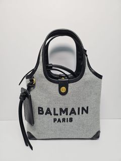 （分類：）位於 。 由 mshluxurycollective 提交（商品編號 1352167743，圖片 1）。簡介： 。