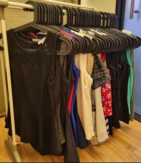 (Category: ) located in . Submitted by charmcloset (Listing ID 1352202652, Image 1). Description: .
