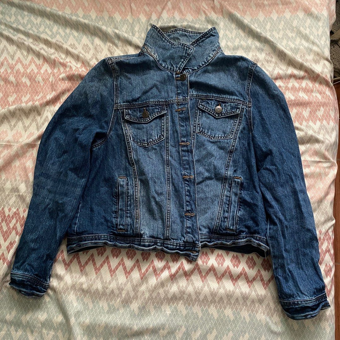 Blue Denim Jacket (Category: Coats, Jackets and Outerwear) located in Rizal. Submitted by TheRetailAddict (Listing ID 1352177764, Image 1). Description: .