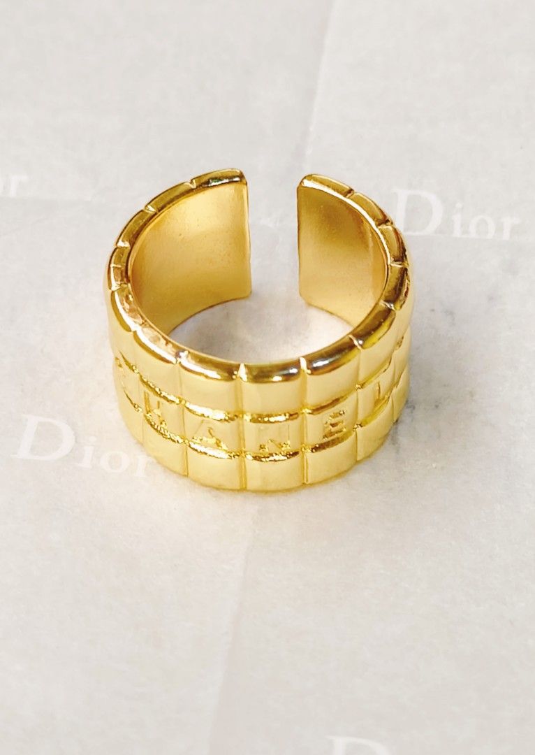 Chanel ring from japan (Category: Luxury Accessories) located in Quezon City. Submitted by liambags (Listing ID 1352329899, Image 3). Description: Chanel ring from japan no flaws with gift box size 6 kindly pm me.