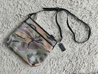 (Category: ) located in . Submitted by aj.preloved (Listing ID 1352237133, Image 1). Description: .