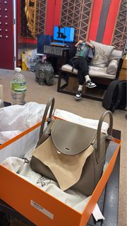 （分類：）位於 。 由 weeeeeeeeee_ya 提交（商品編號 1352245789，圖片 1）。簡介： 。