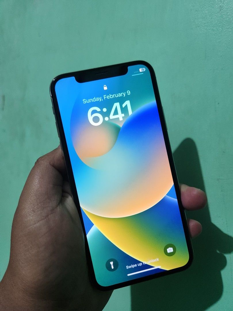 iPhone X (Category: iPhone X Series) located in Manila. Submitted by lucky.charm.gadgets (Listing ID 1352284709, Image 3). Description: iPhone X 64gb (F.U) MAY TRUE TONE MAY FACE I.D 100% BATTERY HEALTH PINALITAN KASI SERVICE NA TEST TO SAWA BAGO BAYARAN FREE case with type c to lighting set charger MAGBASA KA MUNA BAGO KA MAG REACT ! Buy at your own risk 😊 For fast transaction call/text 09279452049,09704549350 *PAG COD SAMIN ANG PERSONAL RIDER 