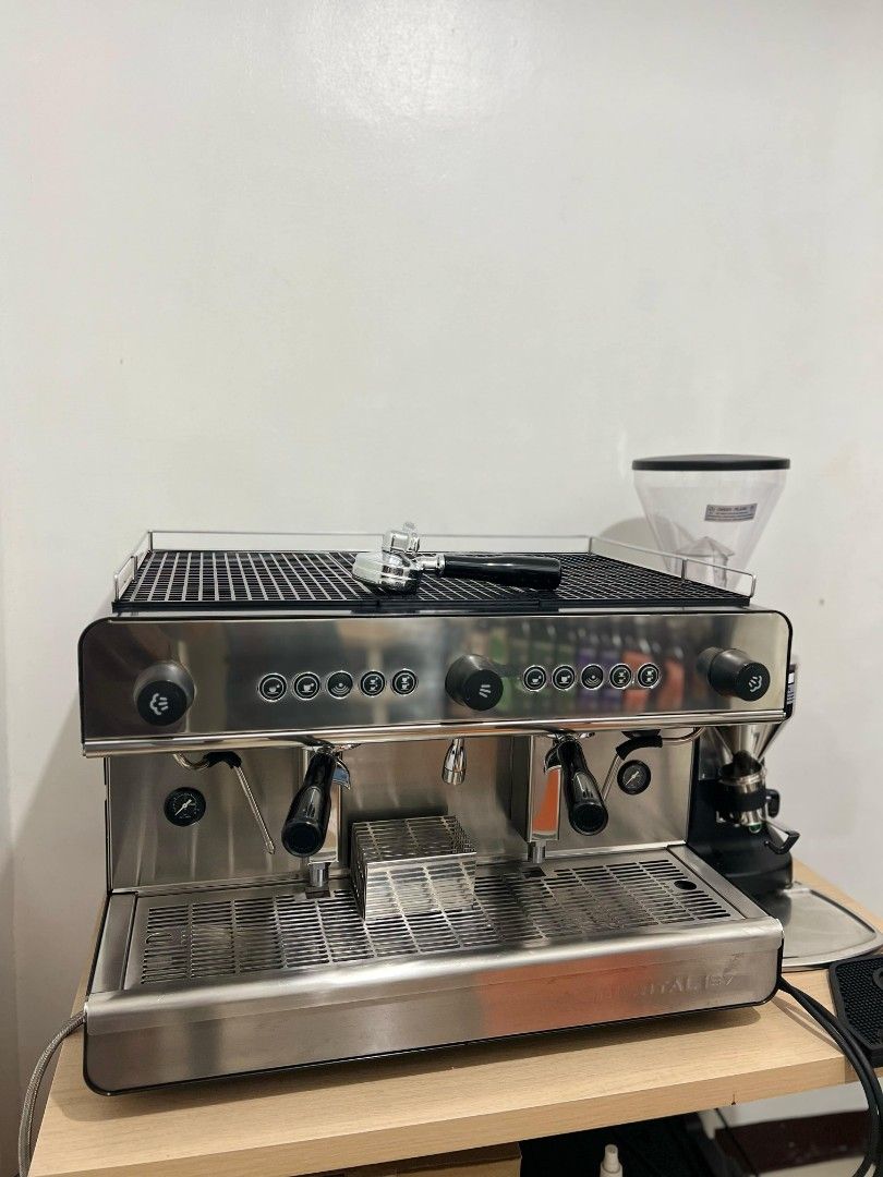 Italian Espresso Machine - Iberital IB7 (Category: Coffee Machines & Makers) located in Bacoor. Submitted by deeym02 (Listing ID 1352175208, Image 3). Description: Selling Iberital IB7 | Made in Italy Available and ready to ship!☕ Can be bundled with Mazzer Super Jolly Grinder🤎 Price is still negotiable, just give me a PM! Can visit our location to test the machine before purchasing. 📍Bacoor, Cavite.