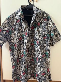 (Category: ) located in . Submitted by shoptillyoudrop8 (Listing ID 1352210917, Image 1). Description: .