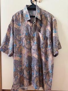 (Category: ) located in . Submitted by shoptillyoudrop8 (Listing ID 1352208177, Image 1). Description: .