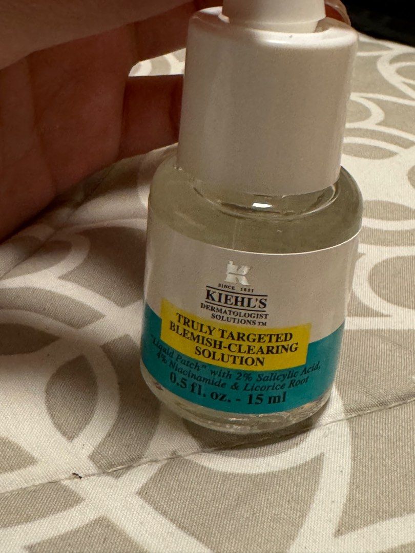 Kiels Truly Targeted Blemish Clearing Solution (Category: Face Care) located in Las Pinas. Submitted by materialgowrl (Listing ID 1352257048, Image 2). Description: • rfs: derma prescribed topical meds and I cant use this anymore • got this feb 2025.