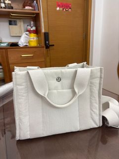 （分類：）位於 。 由 amelia890 提交（商品編號 1352311300，圖片 1）。簡介： 。