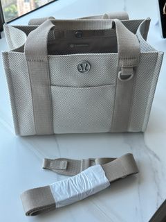 （分類：）位於 。 由 bennyc0218 提交（商品編號 1352234913，圖片 1）。簡介： 。