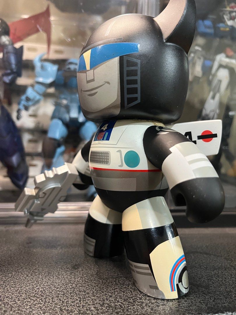 Mighty Muggs Transformers Jazz (Category: Designer & Blind Box Toys) located in Quezon City. Submitted by czgadgets (Listing ID 1352197264, Image 2). Description: released in 2008 by Mighty muggs. passing this as loose since box is worn out. some blemishes and yelowish parts due to age. kept inside box then kept in storage. pick up shell v. luna ace diliman qc.