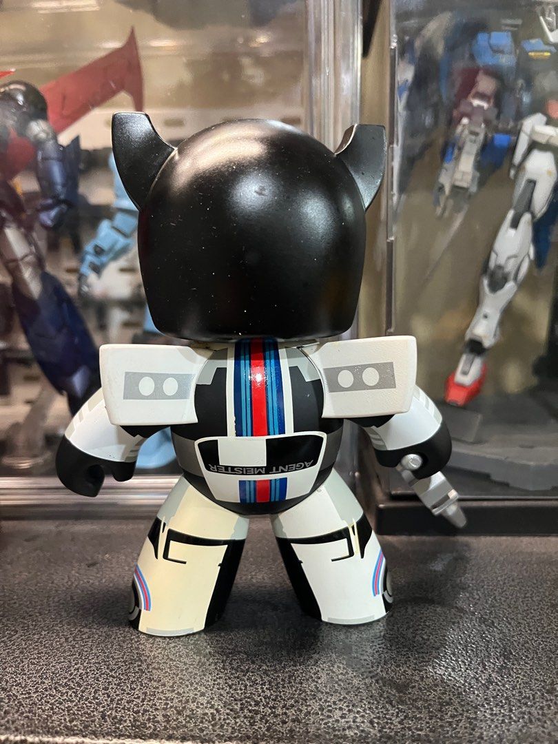 Mighty Muggs Transformers Jazz (Category: Designer & Blind Box Toys) located in Quezon City. Submitted by czgadgets (Listing ID 1352197264, Image 3). Description: released in 2008 by Mighty muggs. passing this as loose since box is worn out. some blemishes and yelowish parts due to age. kept inside box then kept in storage. pick up shell v. luna ace diliman qc.