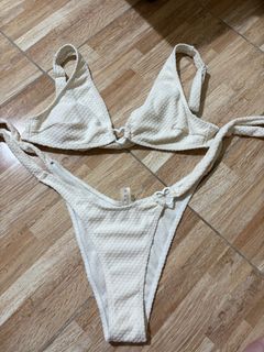 (Category: ) located in . Submitted by gmtpreloved (Listing ID 1352174362, Image 1). Description: .