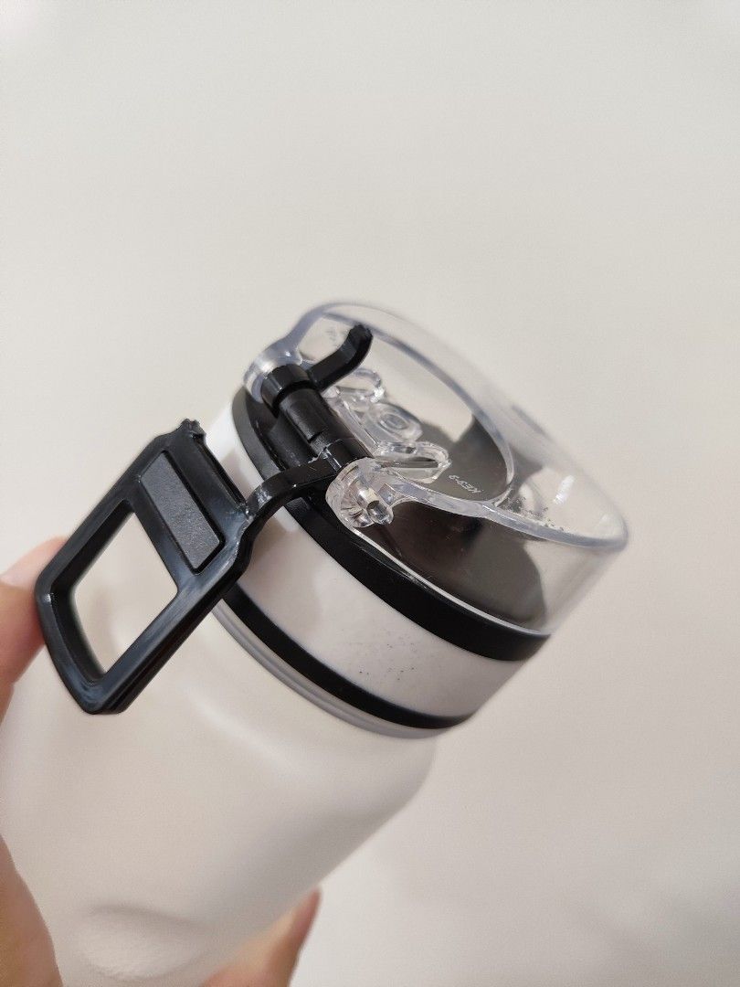 Oasis 1L Tritan bottle botol air, Furniture & Home Living, Kitchenware ...
