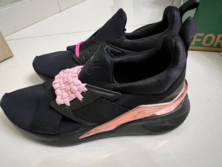 (Category: ) located in . Submitted by bubbletea17 (Listing ID 1352166024, Image 1). Description: .