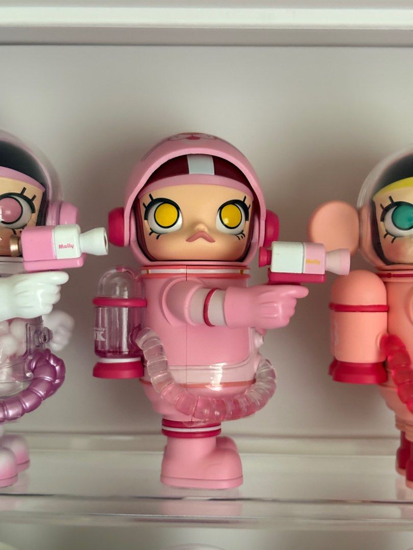 Space Molly 100% Pink Panther (Category: Designer & Blind Box Toys) located in Guagua. Submitted by holamissy (Listing ID 1352239659, Image 2). Description: Sealed foil 2nd and 3rd photo is mine, for reference Open to trade.