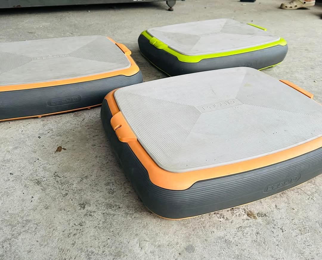 Stepping and Jumping Board (Category: Exercise Mats) located in Bulacan. Submitted by mysticdeer.6d7f47 (Listing ID 1352277700, Image 1). Description: Easy 10 Stepping Jumping Board 3 pcs Available 800 each 2k for take all.