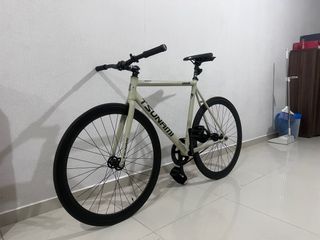 (Category: ) located in . Submitted by qaidmohd (Listing ID 1352284474, Image 1). Description: .