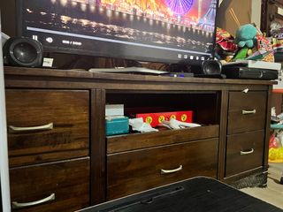 (Category: ) located in . Submitted by clearancehome (Listing ID 1352175012, Image 1). Description: .