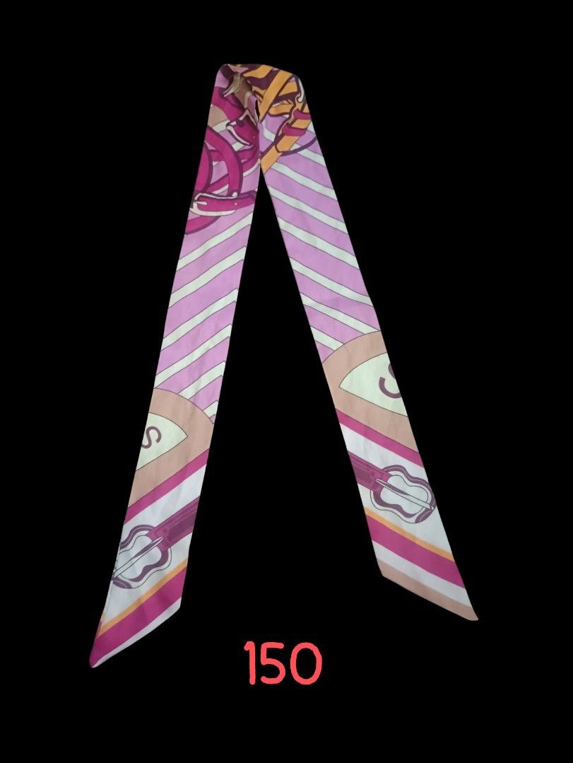 Twilly scarf (Category: Other Accessories) located in Pateros City. Submitted by annge24 (Listing ID 1346325956, Image 2). Description: see pic for the price 😊.