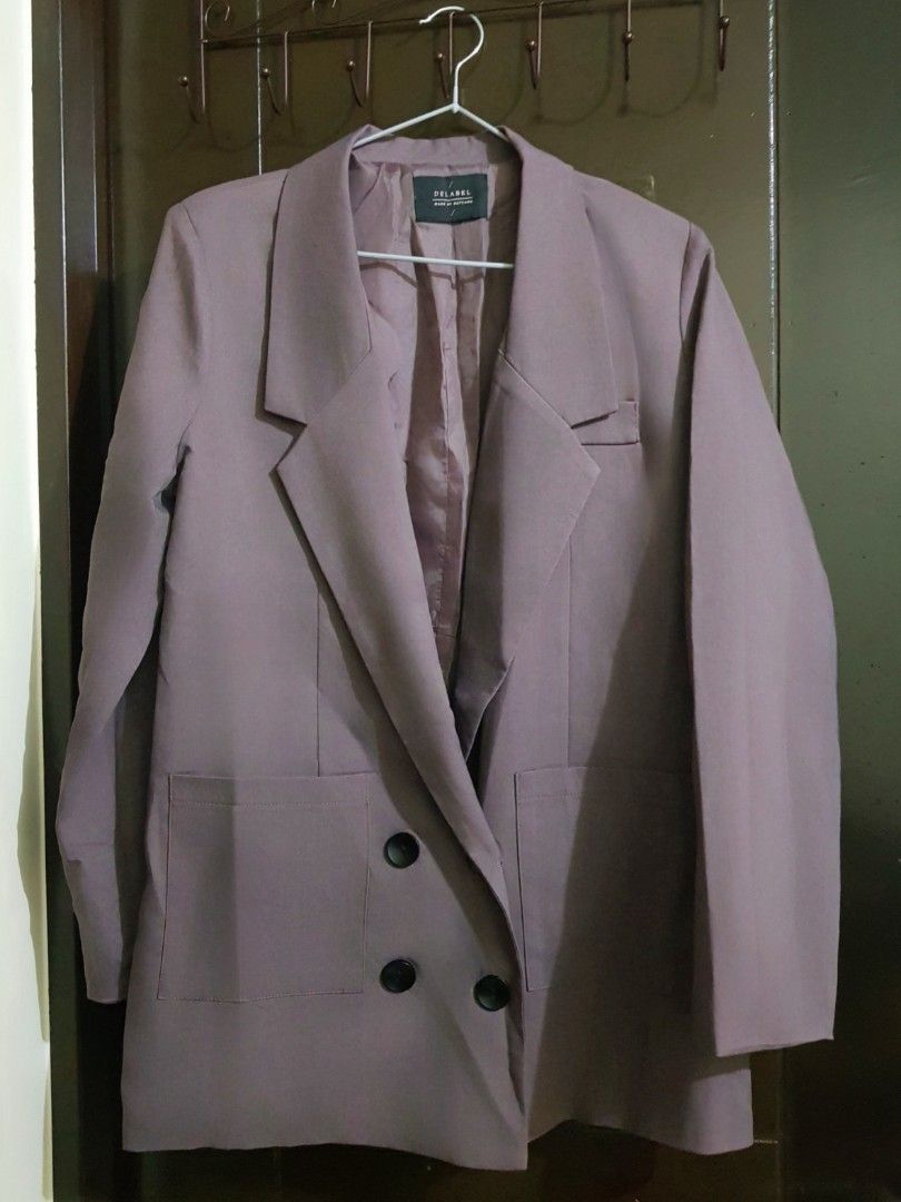 Women Double-Breasted Premium Blazer (Category: Coats, Jackets and Outerwear) located in Paranaque City. Submitted by mariam3842 (Listing ID 1352326132, Image 3). Description: 💕💥Check my page for offers💥💕 ▪︎The description: - Its color is brownish purple, and it may vary depending on the lightning. - Fits M-L. - Full lining with pads. ▪︎Measurements: Bust: 40 inches | Shoulder: 16 inches. •Please check the uploaded photo for more references. 