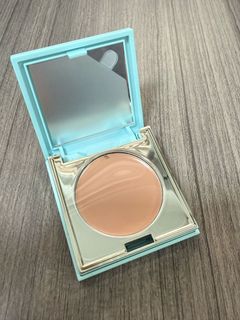 (Category: ) located in . Submitted by jsboutiquexx (Listing ID 1352489364, Image 1). Description: .